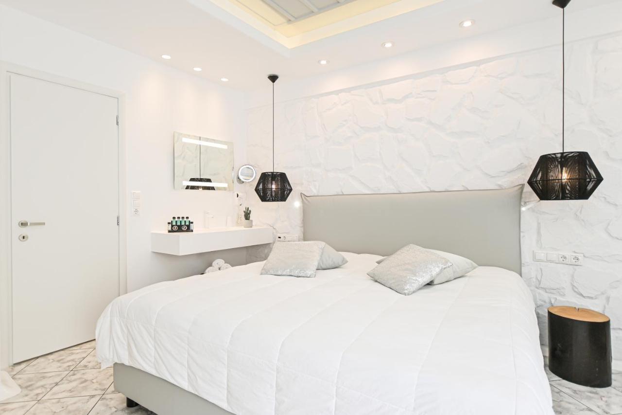 Naxos Evilion Luxury Apartments & Suites Naxos City Экстерьер фото