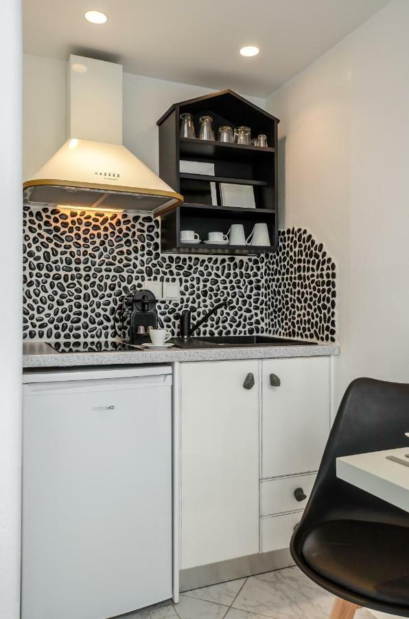 Naxos Evilion Luxury Apartments & Suites Naxos City Экстерьер фото